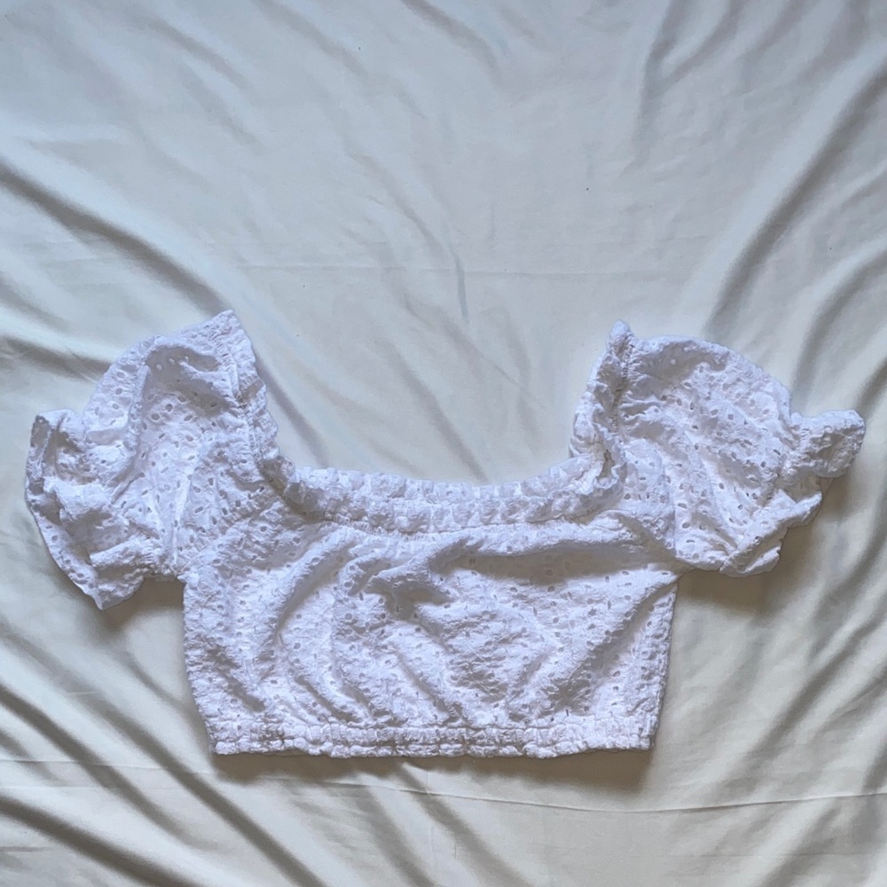 Elegant White Eyelet Off-Shoulder Blouse - Picture 12 of 14